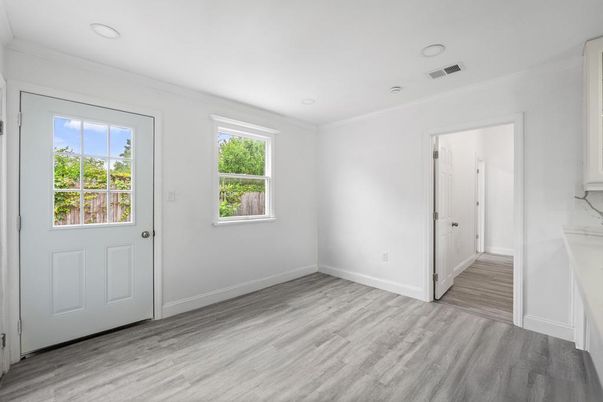 Empty room, Interior, Recessed Lighting, Wood Texture Flooring