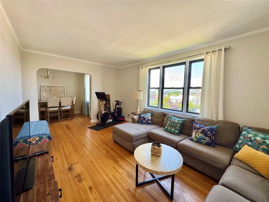 Dining room, Fitness Equipment, Interior, Living room, Wood Texture Flooring