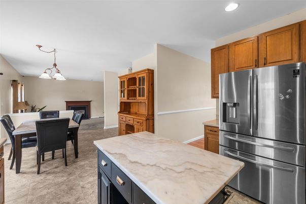 Dining room, Interior, Kitchen, Pendant Lights, Recessed Lighting, Stainless Steel Appliances