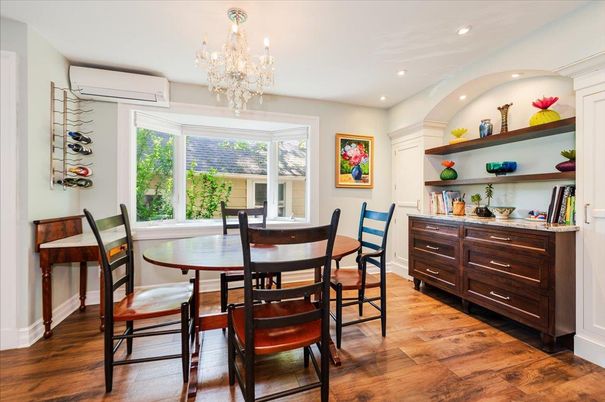 Chandelier, Dining room, Interior, Recessed Lighting, Wood Texture Flooring
