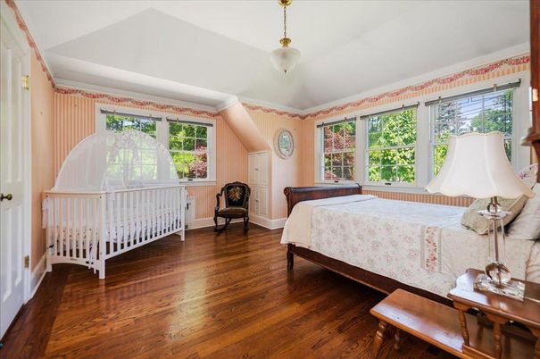 Bedroom, Interior, Pendant Lights, Wood Texture Flooring