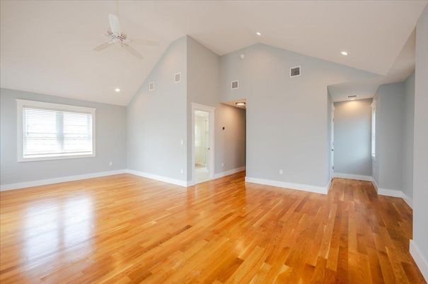 Empty room, Interior, Recessed Lighting, Wood Texture Flooring
