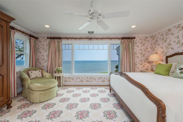 Bedroom, Interior, Recessed Lighting, Water