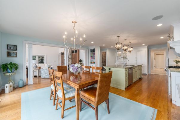 Chandelier, Dining room, Interior, Kitchen, Pendant Lights, Recessed Lighting, Wood Texture Flooring