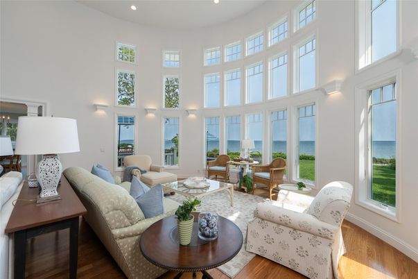 Interior, Living room, Recessed Lighting, Water, Wood Texture Flooring