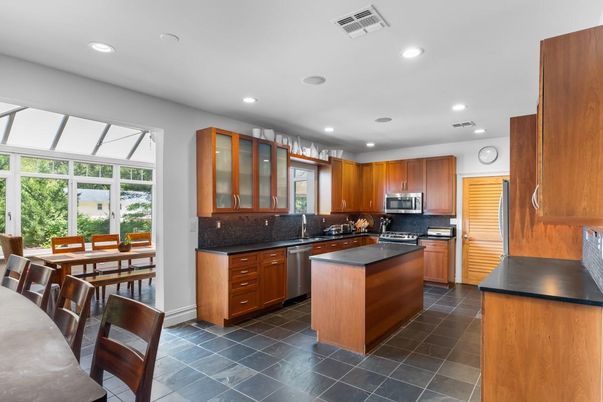 Dining room, Interior, Kitchen, Recessed Lighting, Stainless Steel Appliances