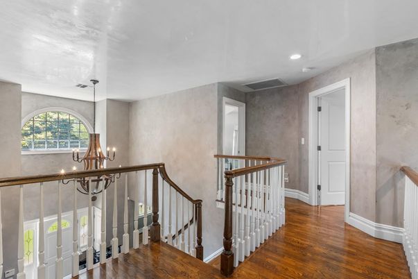 Interior, Pendant Lights, Recessed Lighting, Wood Texture Flooring