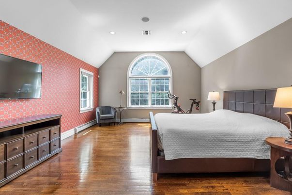 Bedroom, Fitness Equipment, Interior, Recessed Lighting, Wood Texture Flooring