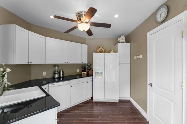 Interior, Kitchen, Recessed Lighting, Wood Texture Flooring