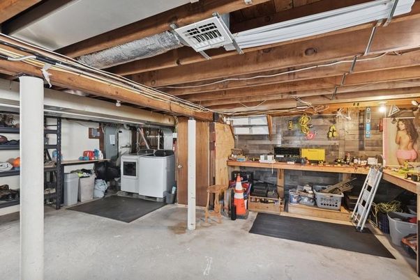 Garage, Interior, Washer