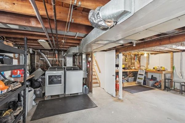 Interior, Washer, Wooden Beams, Wooden Ceilings