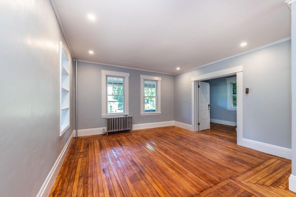 Empty room, Interior, Recessed Lighting, Wood Texture Flooring