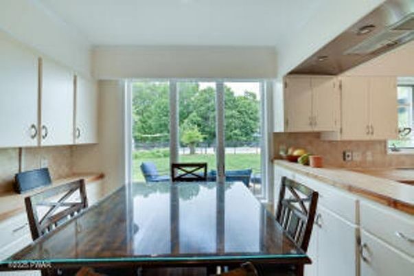 Dining room, Interior, Kitchen, Recessed Lighting