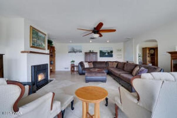 Fireplace, Interior, Living room, Recessed Lighting