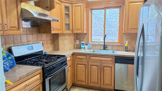 Interior, Kitchen, Stainless Steel Appliances