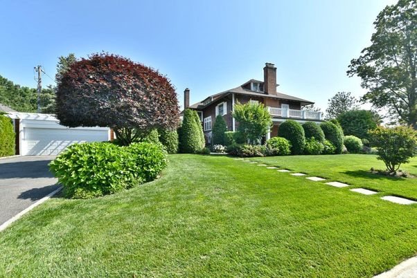 Backyard, Detached Garage, Exterior