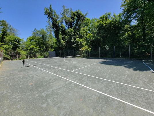 Exterior, Tennis Courts