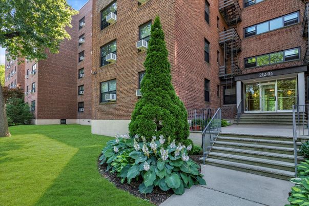 Backyard, Exterior, Facade, Brick Facade, Condo Building