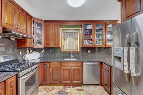 Interior, Kitchen, Stainless Steel Appliances