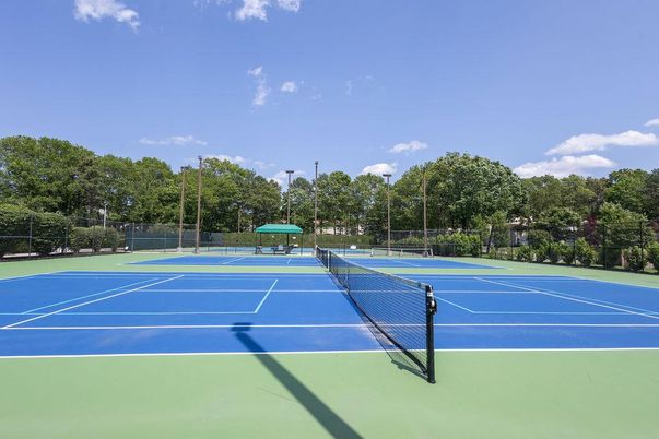 Exterior, Tennis Courts