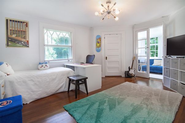 Bedroom, Home Office, Interior, Pendant Lights, Wood Texture Flooring
