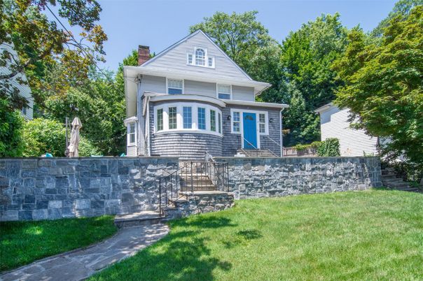 Backyard, Exterior, Facade, Queen Anne Victorian
