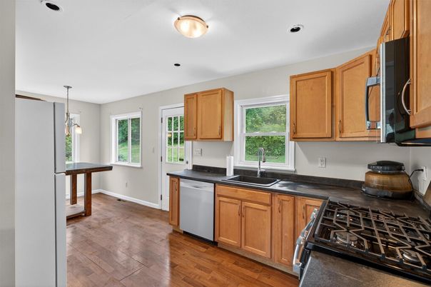 Interior, Kitchen, Pendant Lights, Recessed Lighting, Wood Texture Flooring
