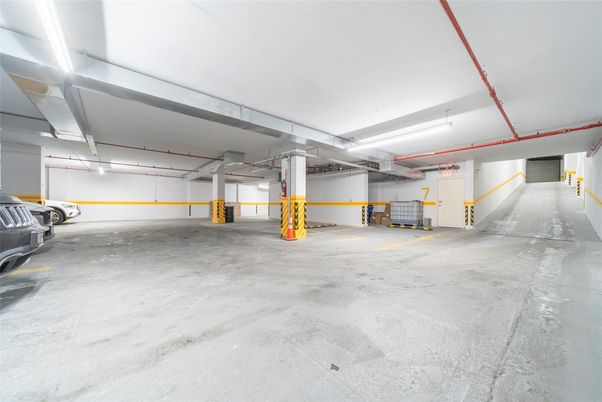Garage, Interior