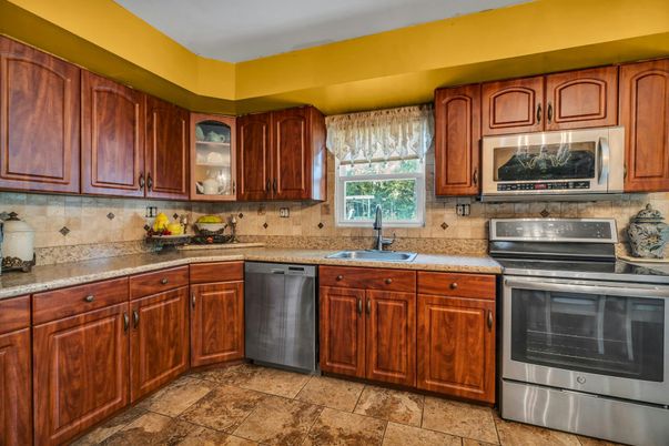Interior, Kitchen, Stainless Steel Appliances