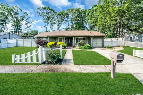 Attached, Backyard, Exterior, Facade, Ranch