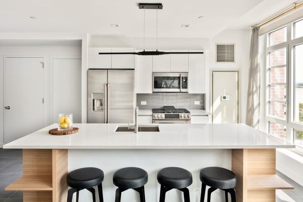 Interior, Kitchen, Pendant Lights, Recessed Lighting, Stainless Steel Appliances