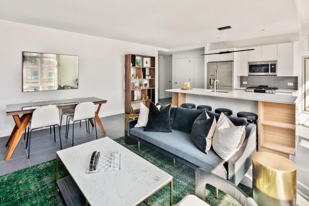 Dining room, Interior, Kitchen, Living room, Pendant Lights, Recessed Lighting, Stainless Steel Appliances