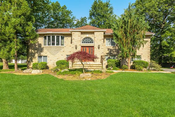 Backyard, Exterior, Facade, Brick Facade, Georgian