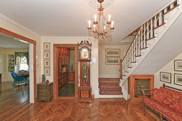Chandelier, Interior, Wood Texture Flooring
