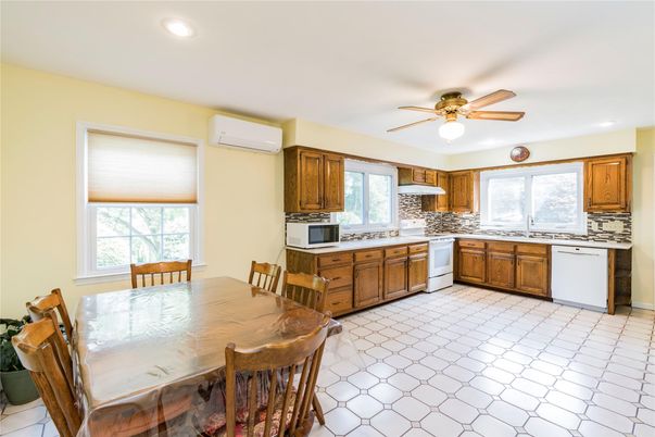 Dining room, Interior, Kitchen, Recessed Lighting