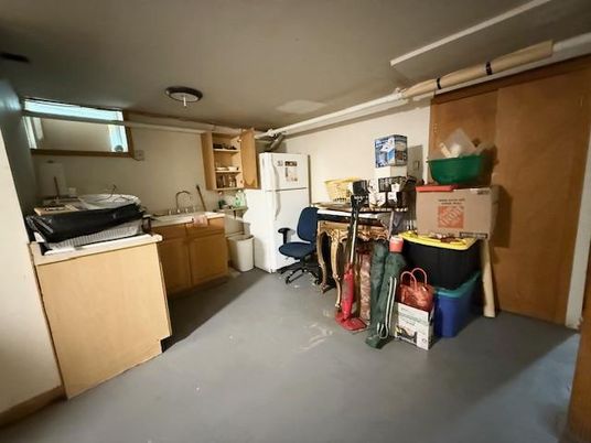 Interior, Washer