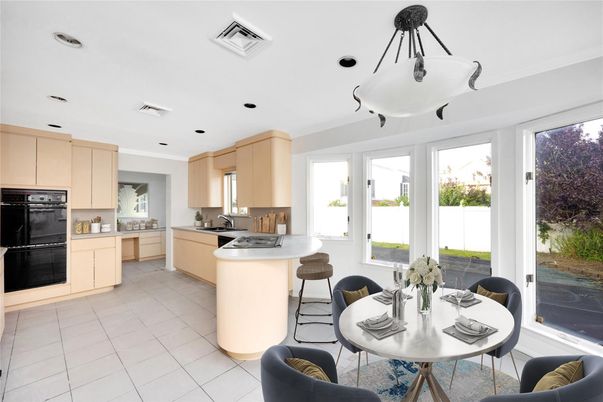 Dining room, Interior, Kitchen, Recessed Lighting