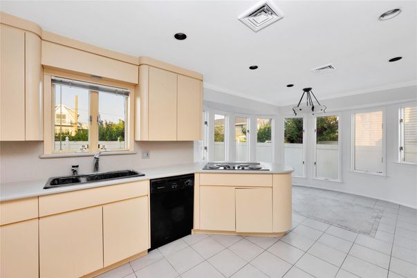 Interior, Kitchen, Recessed Lighting