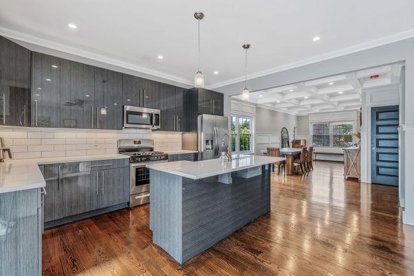 Dining room, Interior, Kitchen, Pendant Lights, Recessed Lighting, Stainless Steel Appliances, Wood Texture Flooring