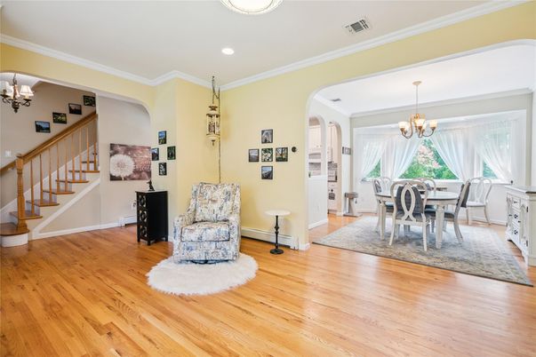 Chandelier, Dining room, Interior, Recessed Lighting, Wood Texture Flooring
