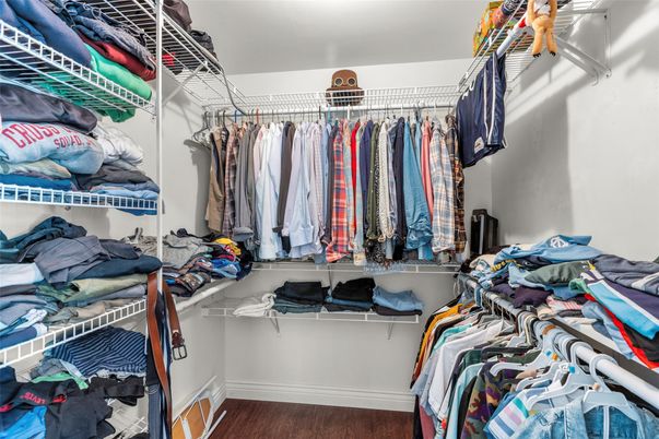 Interior, Walk-in Closets, Wood Texture Flooring