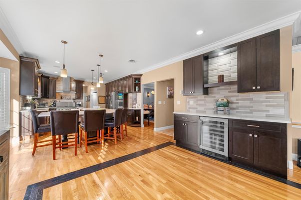 Dining room, Interior, Kitchen, Pendant Lights, Recessed Lighting, Wood Texture Flooring
