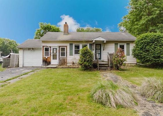 Attached, Backyard, Exterior, Facade, Cape Cod
