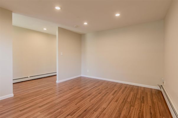 Empty room, Interior, Recessed Lighting, Wood Texture Flooring