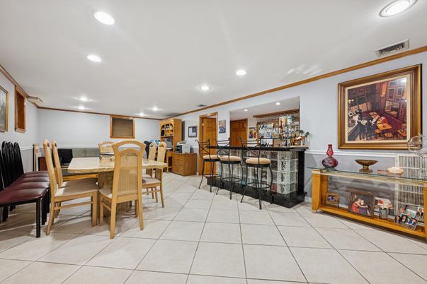 Dining room, Interior, Recessed Lighting