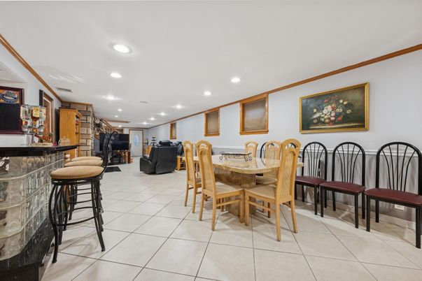 Dining room, Interior, Recessed Lighting