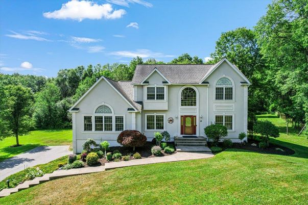 Backyard, Exterior, Facade, Farmhouse