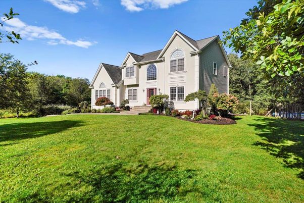 Backyard, Exterior, Facade, Farmhouse