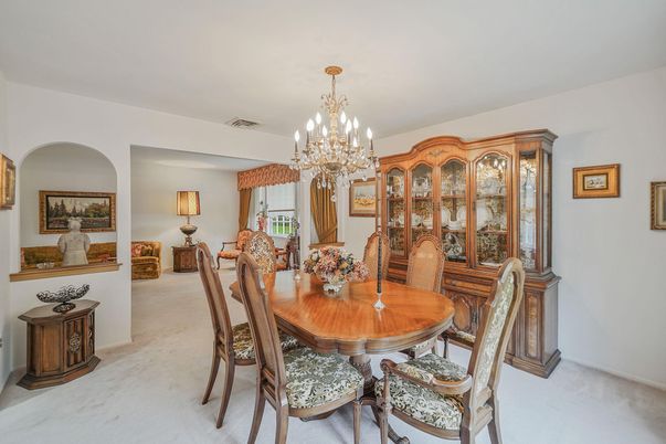 Chandelier, Dining room, Interior