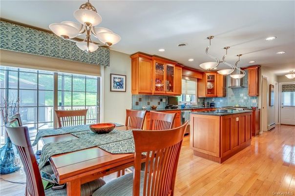 Dining room, Interior, Kitchen, Pendant Lights, Recessed Lighting, Wood Texture Flooring